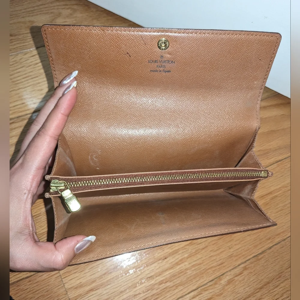 VINTAGE 1997 LOUIS VUITTON MONOGRAM LONG WALLET - Picture 5 of 14